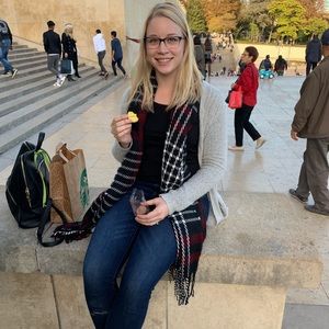 Meet your Posher, Sarah